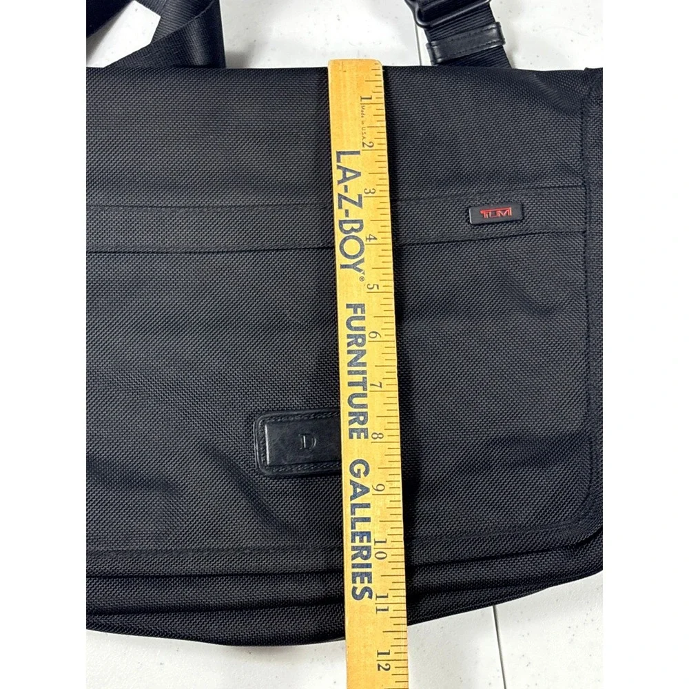 Tumi Alpha Black Ballistic Nylon Messenger Bag Crossbody Laptop Travel Case